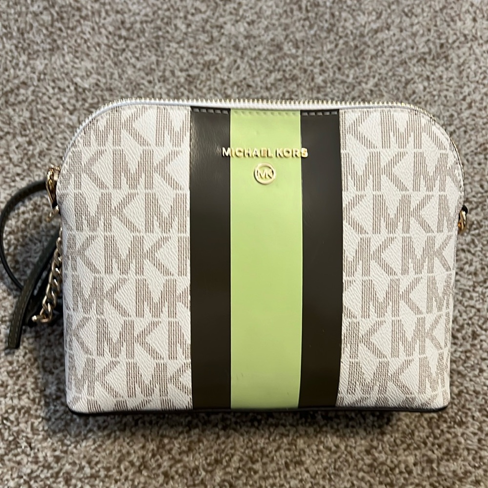 Michael Kors the Signature Logo Jet Set Charm Large Dome Crossbody